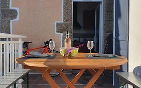 Appartement avec terrasse proche plages et sentiers de randonnée